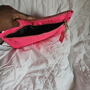 Tote&Carry Crocodile Clutch Neon Pink